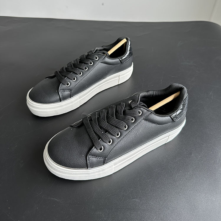 2023 New Thick-soled Sneakers Women's He...