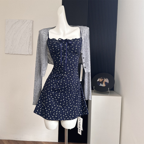 北海花园碎花连衣裙吊带百搭开衫甜辣妹设计感复古法式