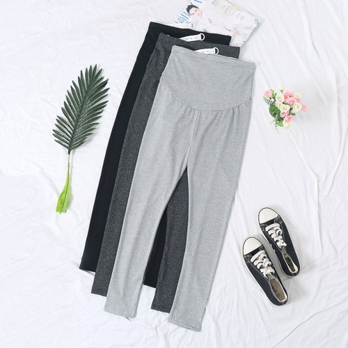 A wide selection of lightweight, spring/summer maternity solid-color cropped pants—adjustable skinny-fit options for autumn, perfect as base-layer long pants for pregnant women.