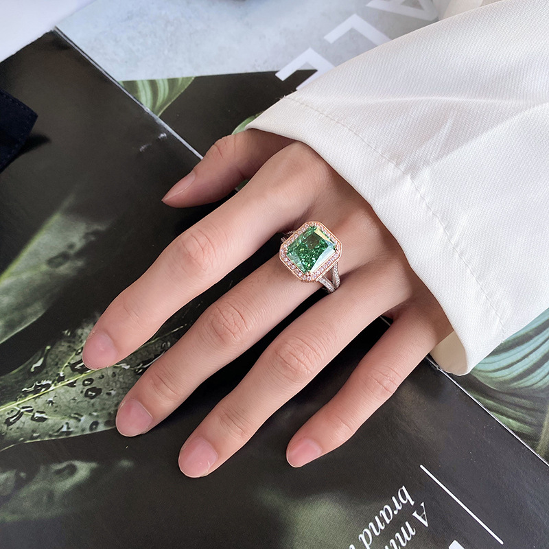 Zhuang Sheng joyería S925 plata Diamante de alto carbono rectangular 10g simple elegante oro rosa color separación anillo piedra principal 10*1