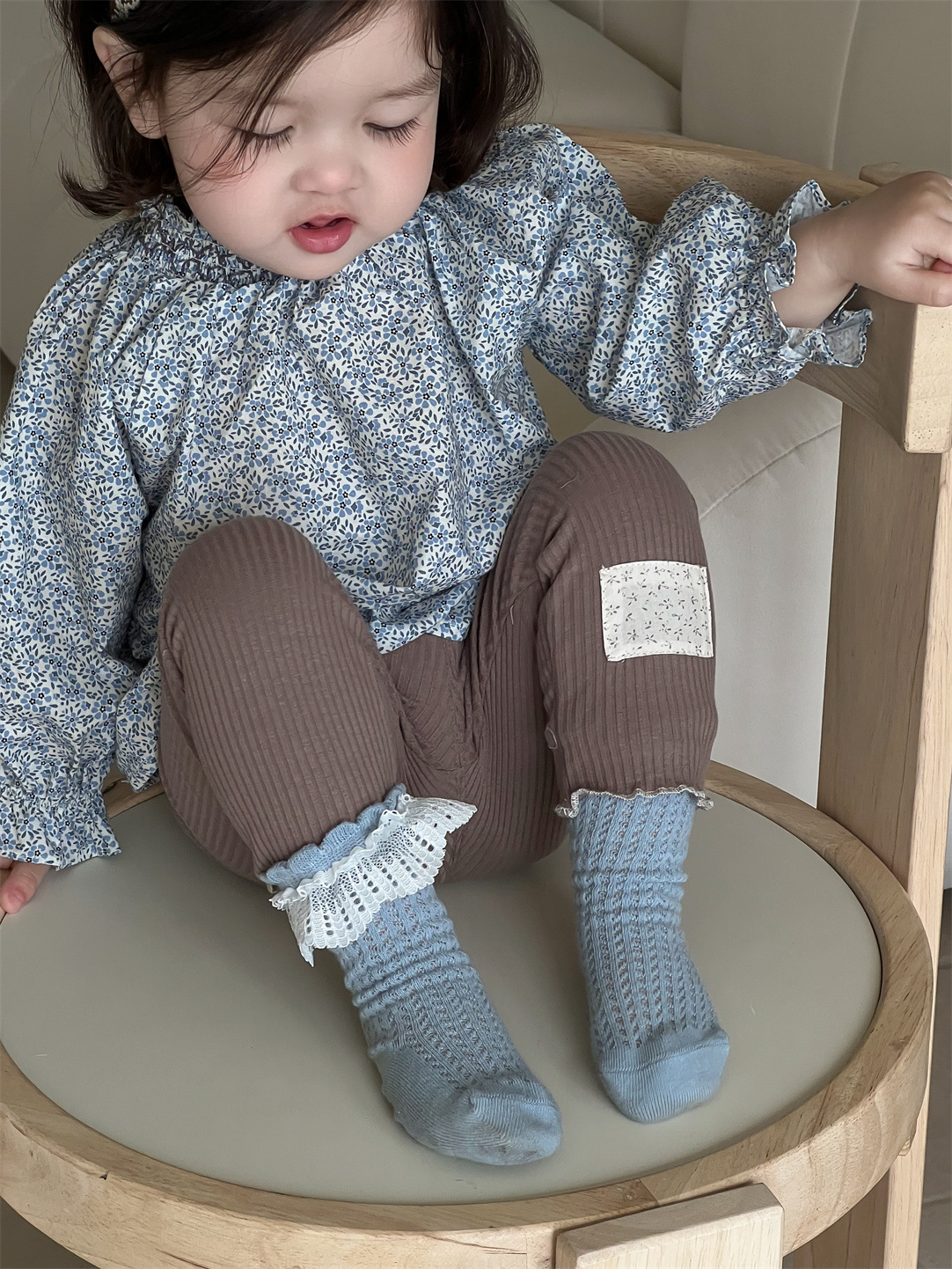Conjunto de Dos Piezas de Ropa Otoñal para Niñas 2026, Estilo Coreano, Camisa con Estampado Floral y Leggings