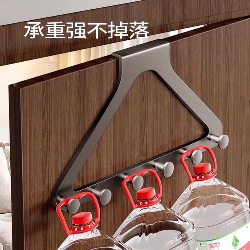新製品がドアの後ろに設置され、玄関ホールやバスルームのユニバーサル配送に穴を開けずに三角形のフックが一体化されています。|undefined