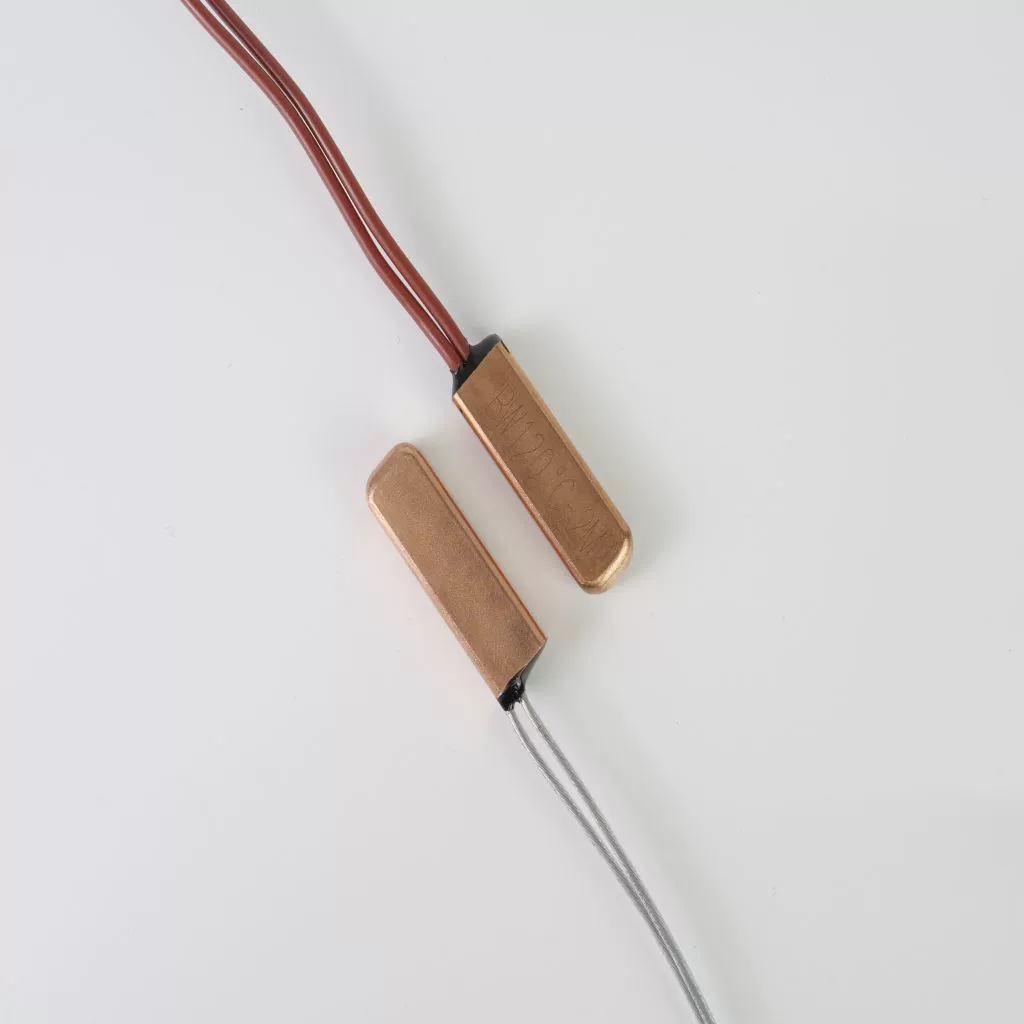 Кондиционирование фитинги Компрессор универсальная защита температуры Датчик выхлопных газов UT-230K 125 градусов температурный переключатель