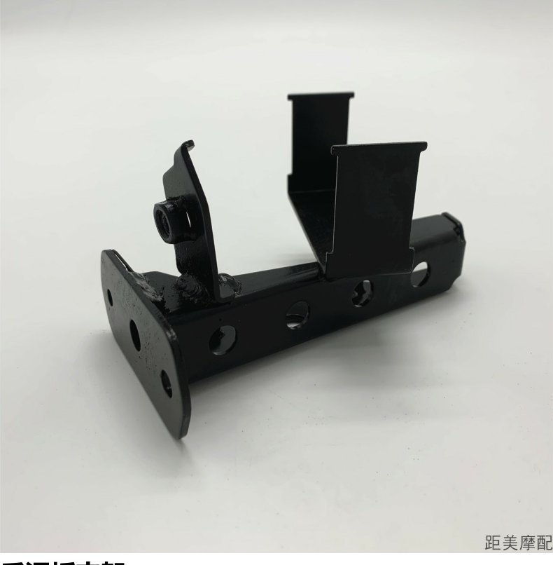 Hot Selling Linhai Flying Eagle Scooter Accessories Sanyang Ghostfire Cnsy Panel Bracket Horn Bracket Frame Small Parts