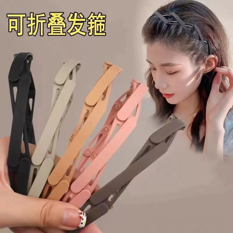 Чистая красная карта волос выходит складной обруч для волос