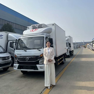 跃进小福星冷藏车9.6米冷藏车疫苗运输车厂家直供