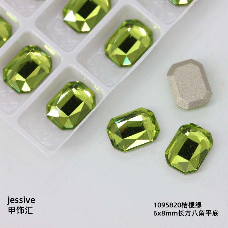 1095820Platycodon green (k128) 6*8mm