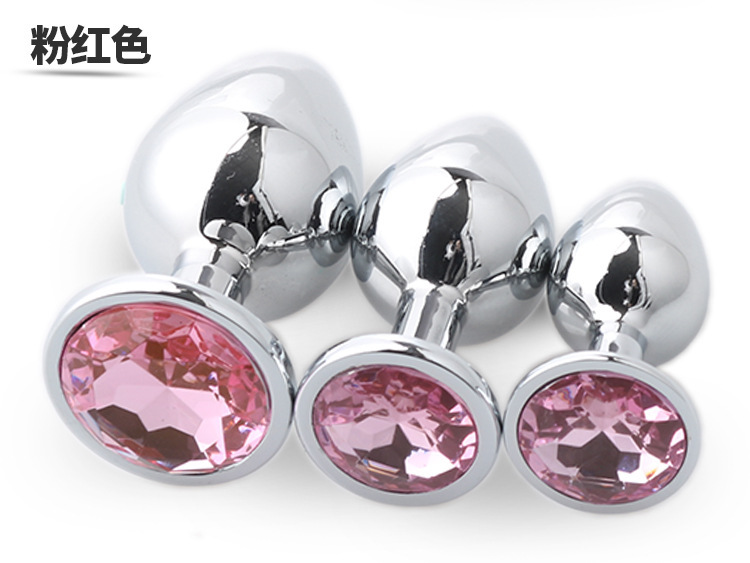 Metal Anal Plug Set with Diamond Detail, 3 Sizes with Velvet Pouch — detail image 22