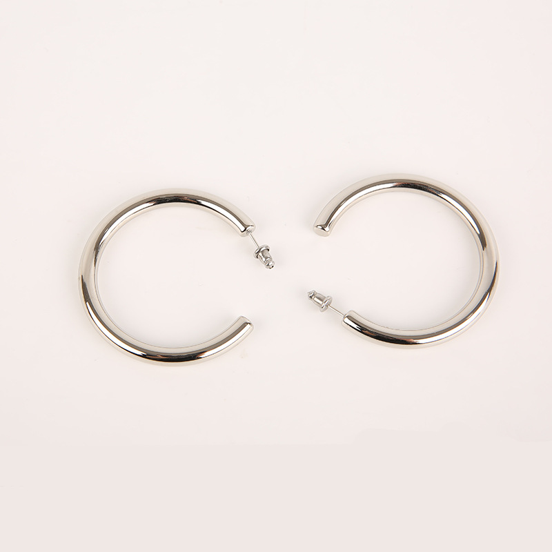 Pendientes de aro fino abierto chapados en oro, estilo INS, aros huecos en forma de C de acero inoxidable, venta al por mayor estilo francés