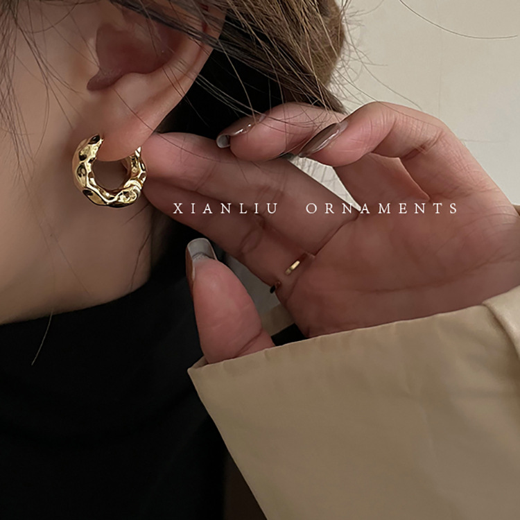 Pendientes de círculo de metal retro 2021 nuevos pendientes de lujo de alta calidad de moda pendientes elegantes de estilo frío