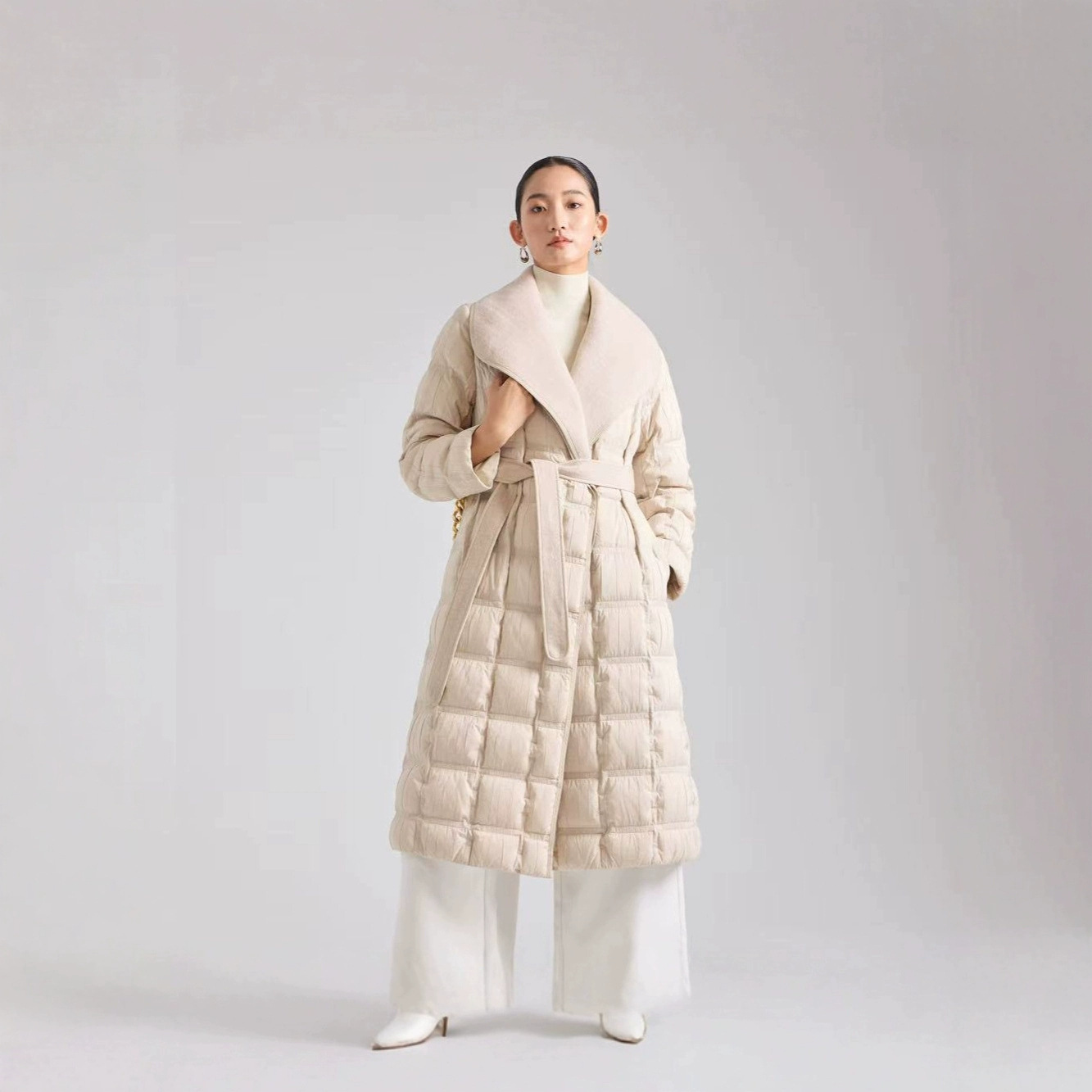 【斑马故事】鹅绒服长款翻领减龄冬季气质收腰收腰时尚女士337