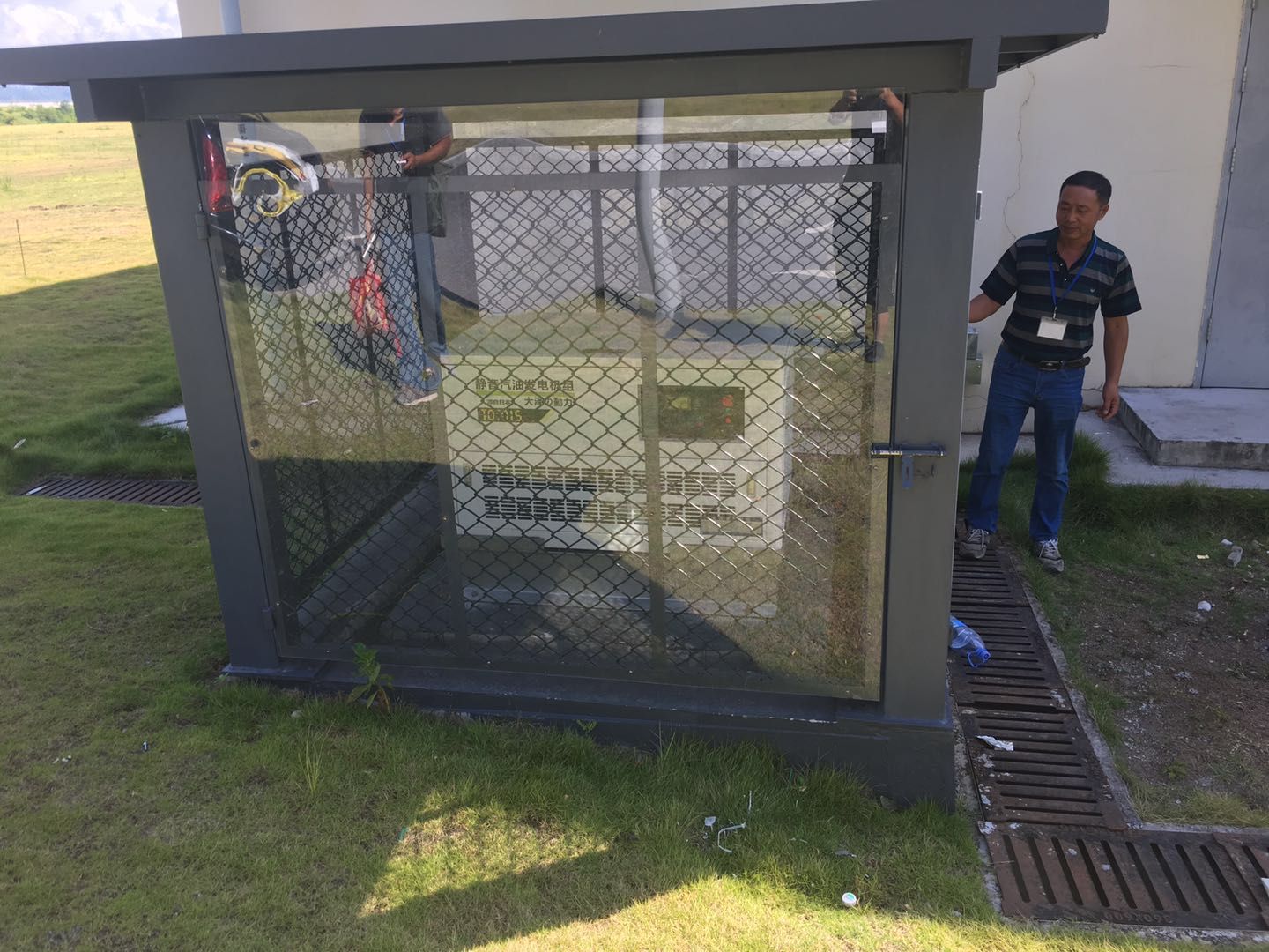 企业单位用的小噪音汽油发电机 赛马场 办公楼15千瓦220V单相电