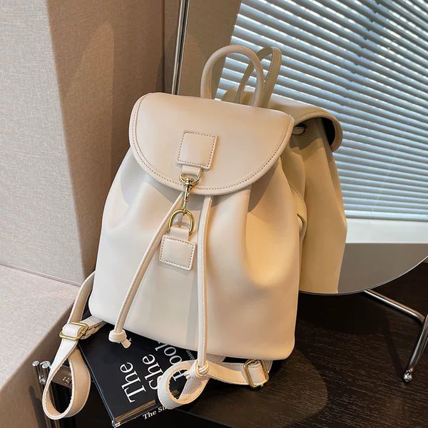 Backpack Women's Backpack 2025 New Fashionable Travel Niche Crowdbag Advanced Sense Leather Leisure Travel Schoolbag