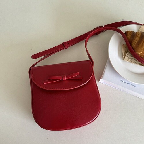 Korean spring and summer women's bags, high-end red niche bags, popular and versatile cross-body bags, fashionable bow saddle bags