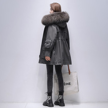 工装派克服女中长款2025年冬季新款皮毛一体可拆卸年轻款皮草外套