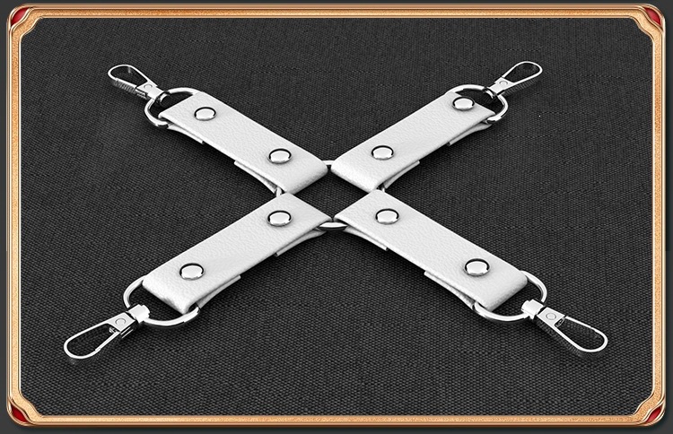 Couples Bondage Kit with Nipple Clamps, Handcuffs, Ball Gag, Whip and Low-Temperature Candle — detail image 8