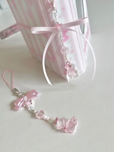 Cross-border Amazon beaded hanging chain mobile phone chain card book pen bag bag pendant pink girl heart gift