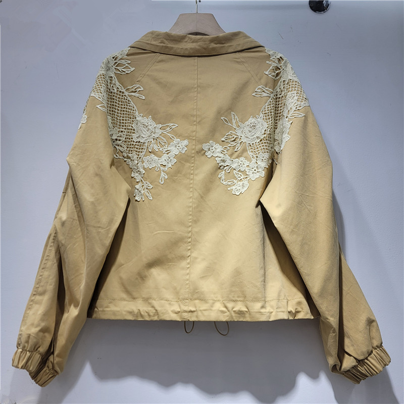 Estación europea 2026 primavera nueva moda retro estilo de encaje de cuello corto chaqueta mujer bordada hombre pequeño