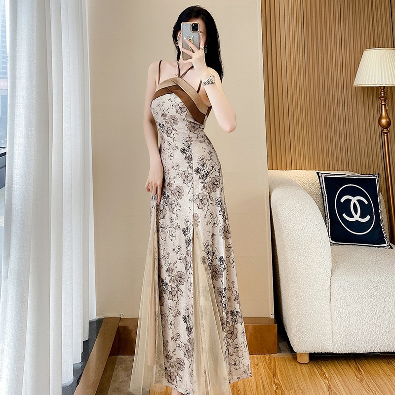 C2826 1300K ÁO HAI DÂY NỮ DONTDHI SEXY GỢI CẢM SEXY MÙA HÈ HỌA TIẾT HOA HAI DÂY HỞ VAI THỜI TRANG NỮ G04 SẢN PHẨM MỚI