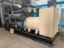 二手柴油发电机800kw康明斯kta38g4发动机