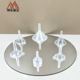 塑料瓶、壶;塑料罐;塑料盖