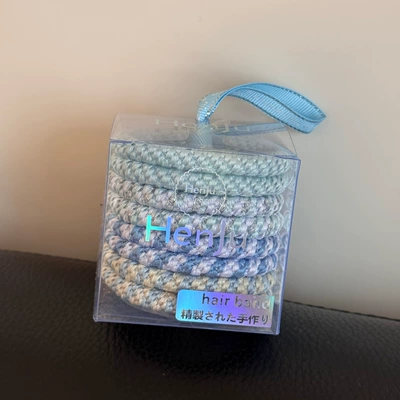 Premium Leather Hair Accessories, Saç üçün rezinlər - boxed-colored-rubber-bands-light-blue