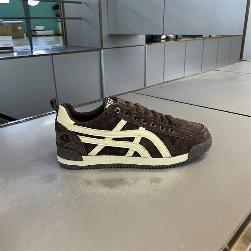 Kuaishou Douyinと同じスタイルの新しい冬のロートップレザー通気性軽量レースアップカジュアルスニーカーファッショナブルなスポーツメンズシューズ|undefined