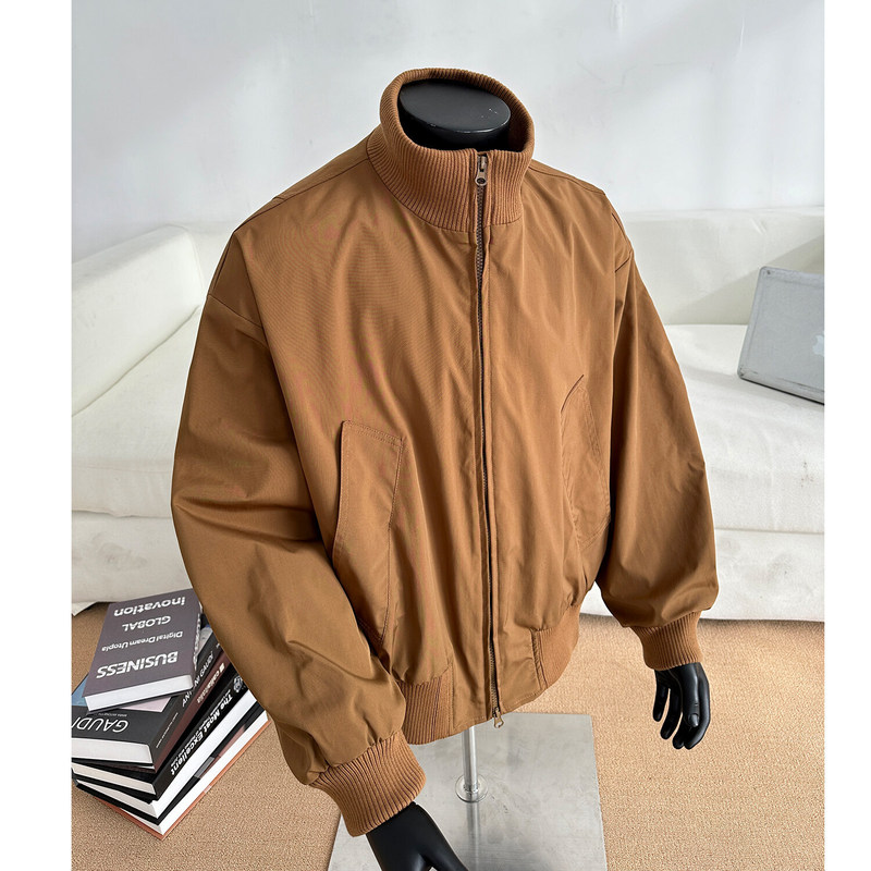 American Retro Silhouette Bomber Jacket for Men, New Spring and Autumn Trendy Brand Stand-Up Collar Baseball Jacket Short Top American Retro Silhouette Bomber Jacket for Men, New Spring and Autumn Trendy Brand Stand-Up Collar Baseball Jacket Short Top