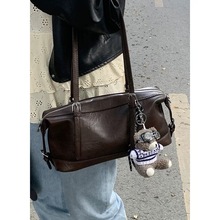 跨境小众腋下包包女秋冬2025新款潮高级感手提通勤包大容量托特包