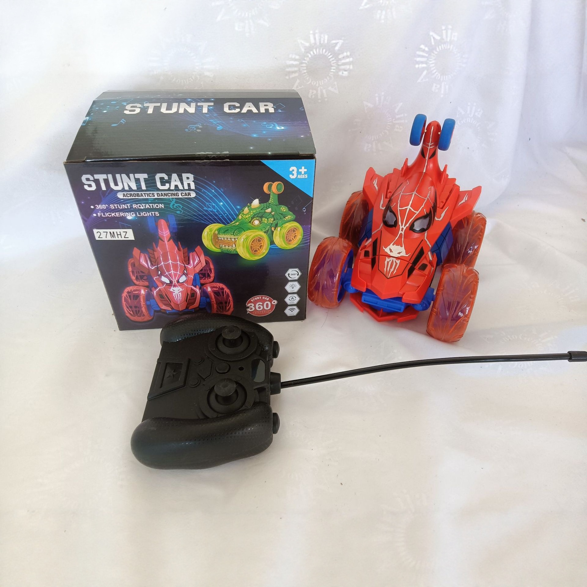 Fábrica personalizada cross-border 2.4G dibujos animados dinosaurios coche de control remoto temu araña competitiva unicornio acrobacias camión volcado