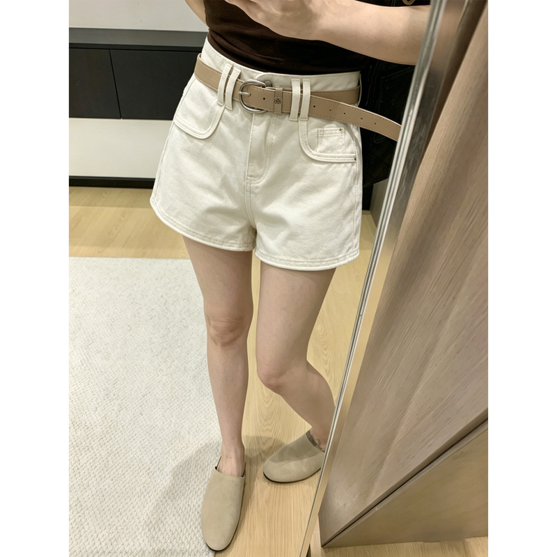 Off-White High-Waisted Straight-Leg Denim Shorts for Women, Summer 2026 New Style, Flattering for Petite Figures, Butt-Lifting and Slimming A-Line Shorts Off-White High-Waisted Straight-Leg Denim Shorts for Women, Summer 2026 New Style, Flattering for Petite Figures, Butt-Lifting and Slimming A-Line Shorts