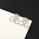 比比卡娜 闪亮镶钻<font red=H>耳钉</font>现货 法式轻奢字母耳饰小香风双C耳环 厂家