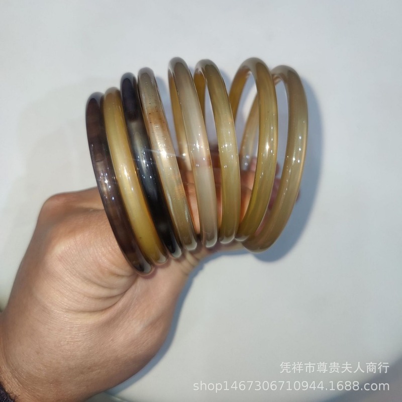 源牛角メーカー卸売り正規品ヤク角民族風花色帯血糸牛角ブレスレット生放送ソース|undefined
