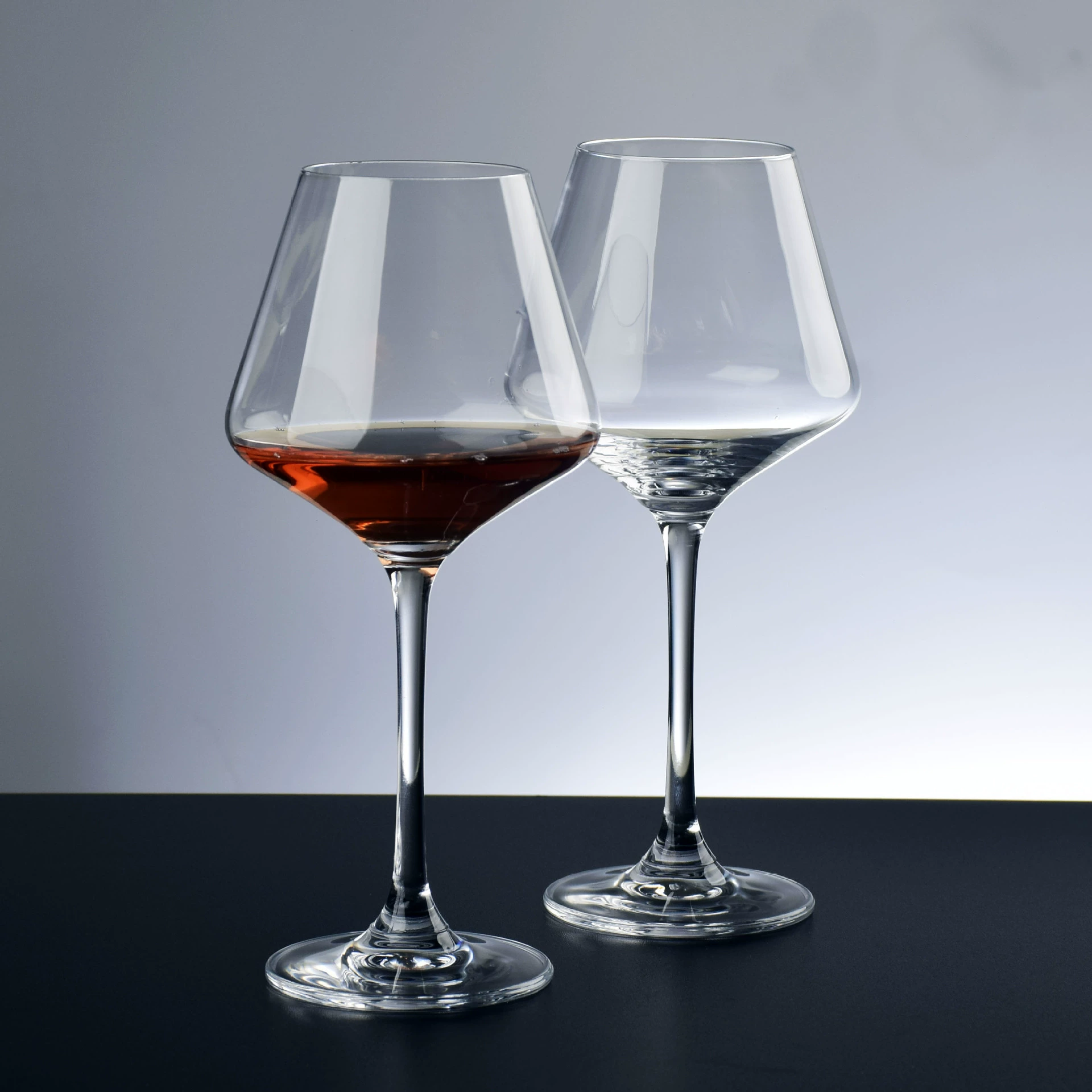 Crystal wineglass, pack