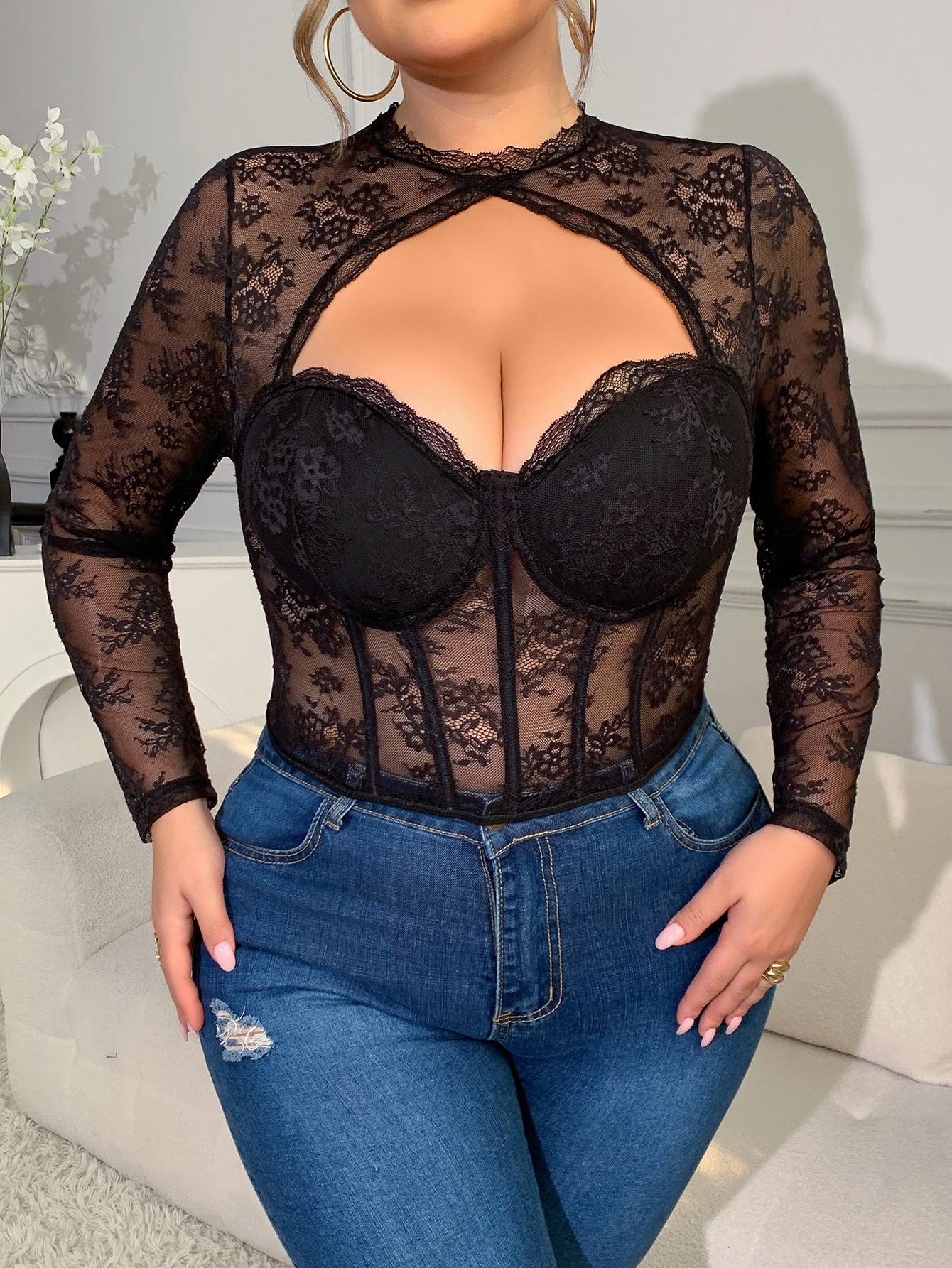 Nuevo estilo europeo y americano gordo mm chica caliente encaje delgado malla costura encaje sexy hueco perspectiva hueso de pescado anillo de acero top