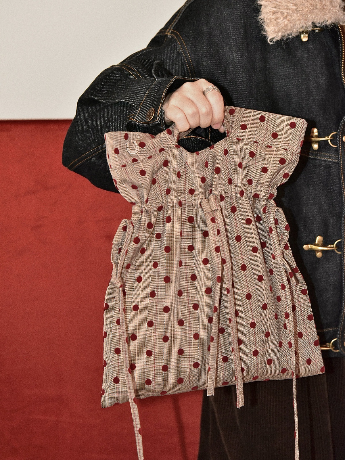 HAAHUA Original Polka Dot Velvet Drawstring Bag Retro Red Wedding Bag New Year Crossbody Bag Niche Design - Thumbnail 7