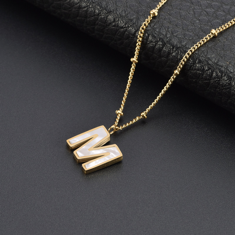 ins简约夹珠链白贝M字母钛钢项链 新款简约时尚锁骨项链女饰品|ru