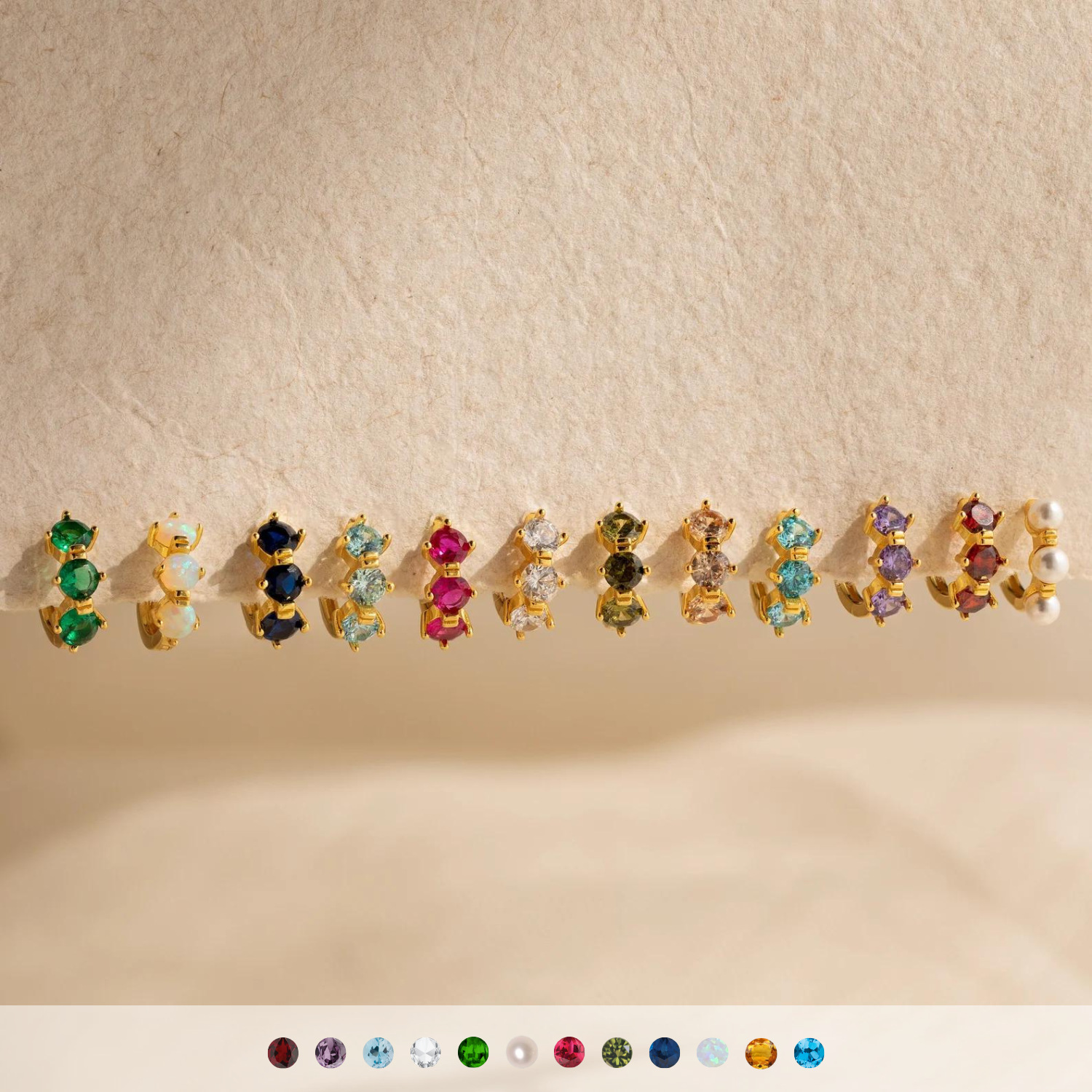 Pendientes de Piedra de Nacimiento, 12 Meses, Bañado en Oro