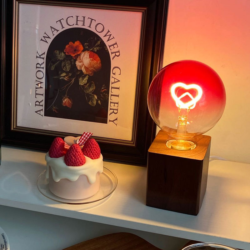 網紅小夜燈臥室光影檯燈LED創意輕奢愛心小燈泡小紅書爆
