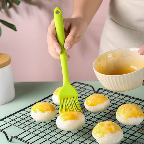 Wholesale Silicone Oil Brushes BBQ Brushes Kitchen Tools All-in-One Silicone Brushes BBQ Brushes Simple Multicolor