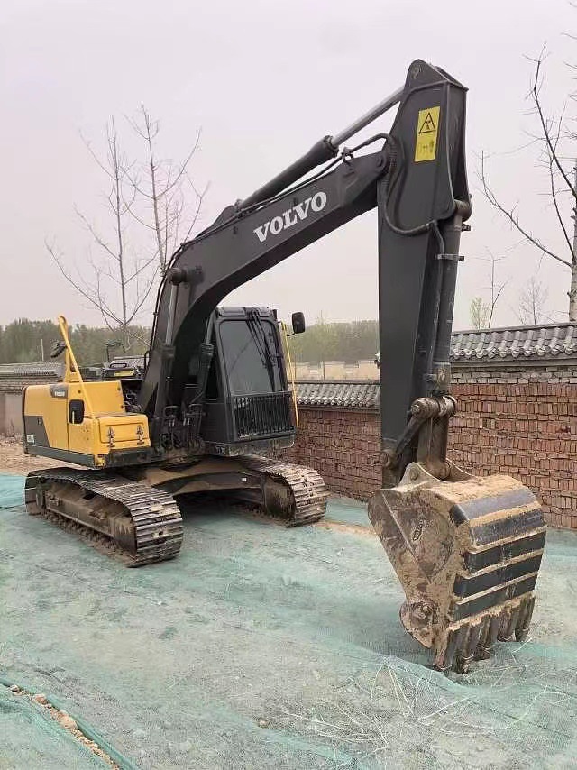 Guangdong Mongolia Interior comercio exterior directo de segunda mano 110 120 130 140 excavadora Volvo. Komatsu-Hitachi