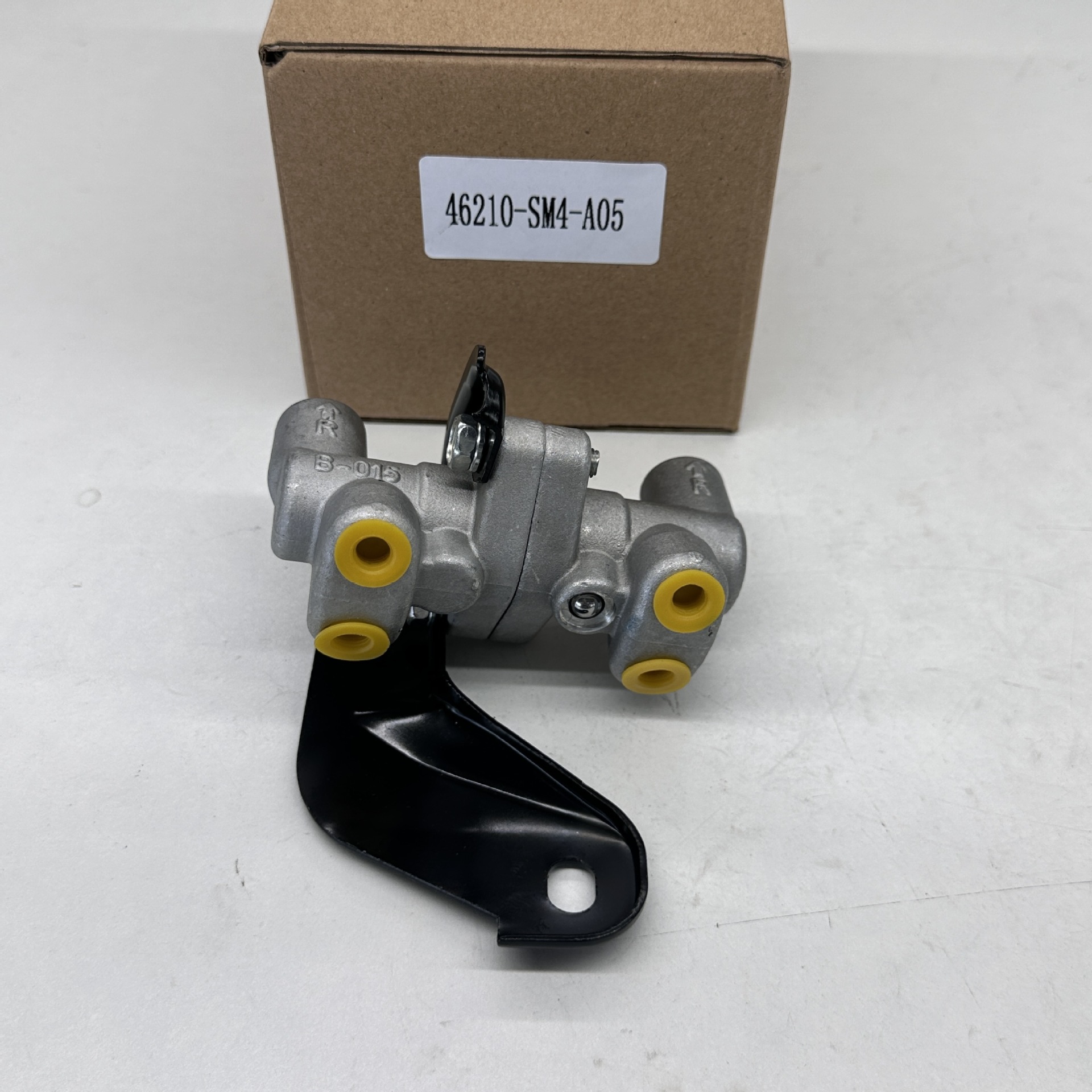 46210-Sm4-A05 Brake Proportioning Valve Suitable for Honda Accord