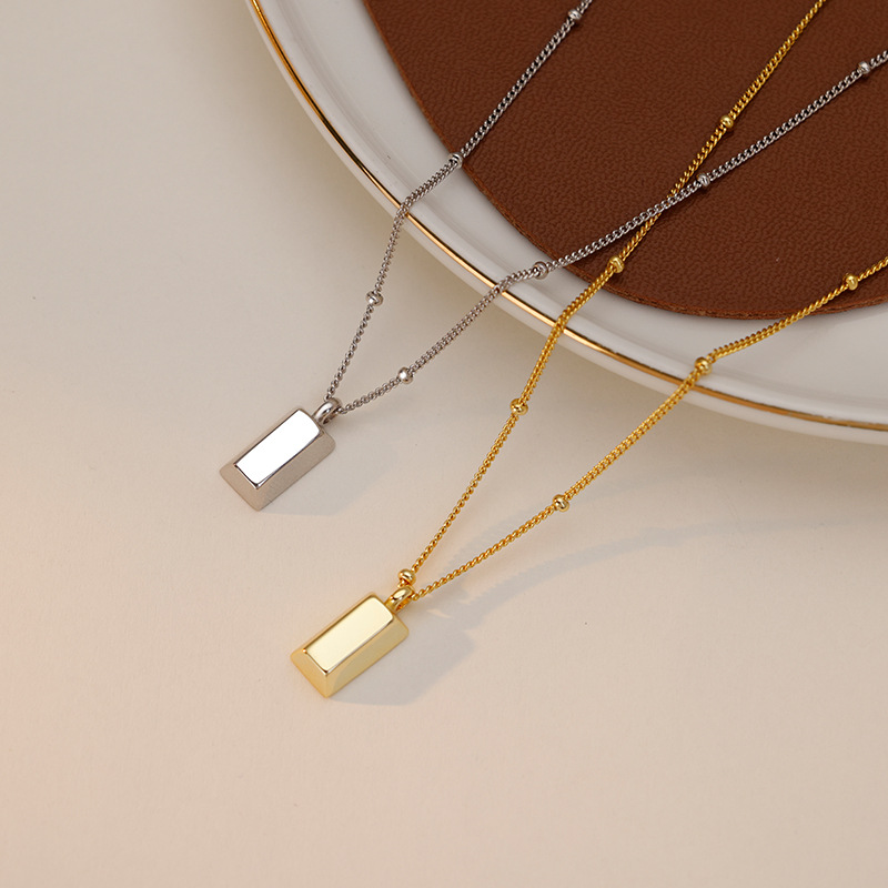 Colar com pingente de barra dourada para mulher aço inox_voghion.com