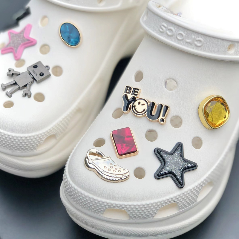 New Cros hole shoes buckle diy personality decorative detachable shoes decorative buckle garden shoes integrated buckle wholesale