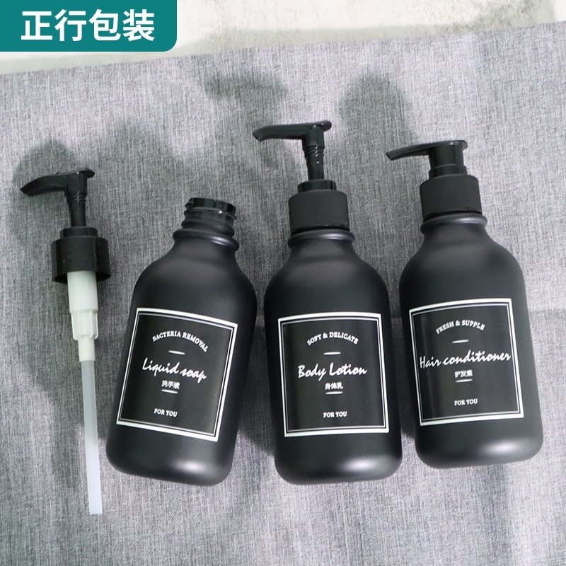 En stock negro boca larga cabeza de la bomba de ducha botella de gel de plástico para mascotas prensa botella de loción 300ml champú sub-botella