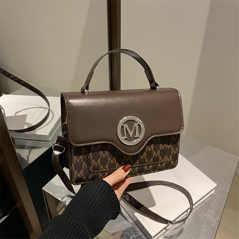 Bolso de moda coreano para mujeres 2024 invierno nuevo estilo retro simple bolso cuadrado de estilo extranjero nicho bolso de hombro