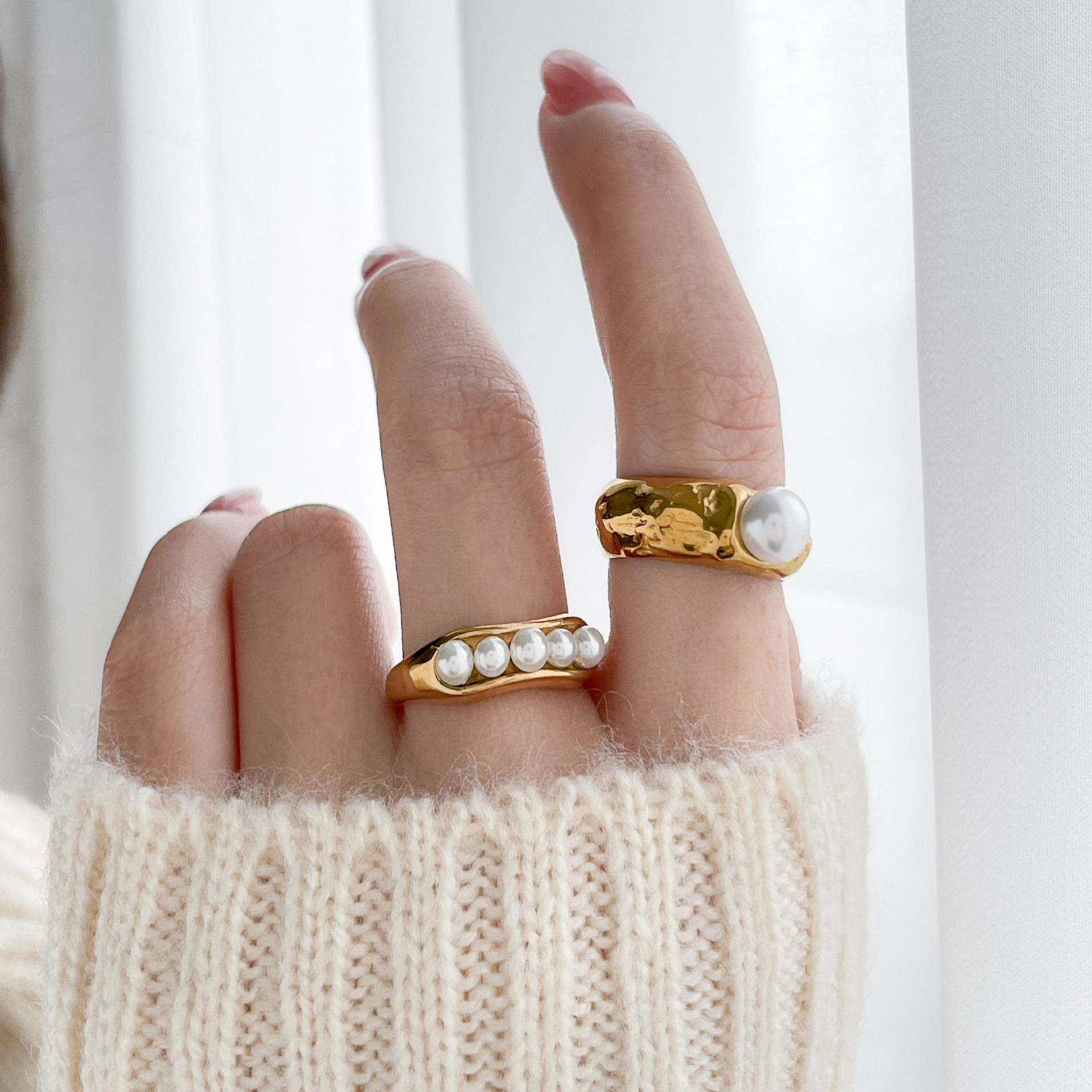 9g Weight Pearl Inlay Material Rings Classification 6, 7, 8 Ring Size 1 Piece Quantity Holiday, Daily Occasion Titanium Steel Material Geometric Pattern Women's Gender Inlay Design Retro, French Style Style Wholesale Jewelry Retro French Style Geometric Titanium Steel Pearl Inlay Rings 11