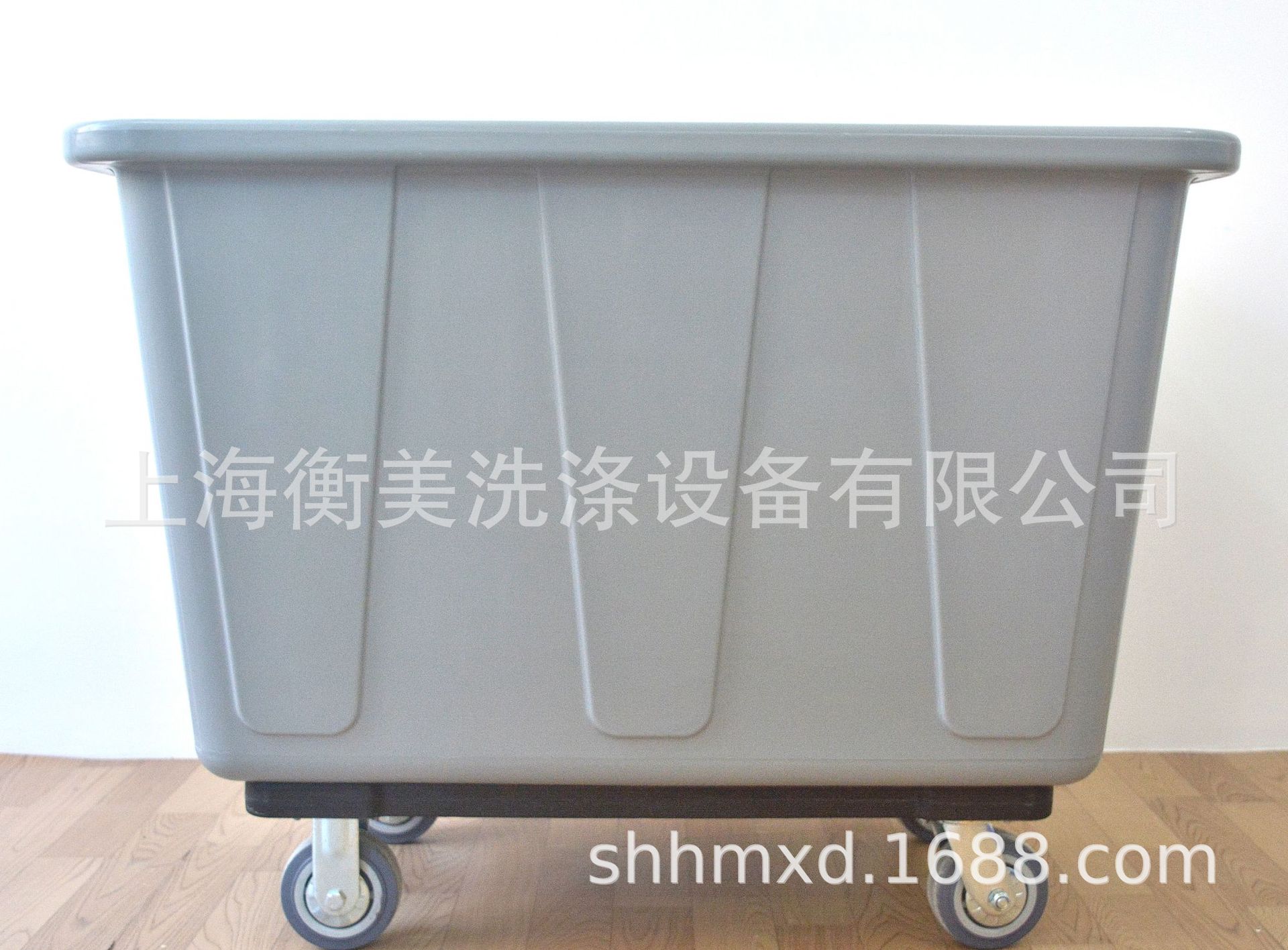 【厂家直供】塑料布草车  塑料胶车   洗衣车 滚塑模具