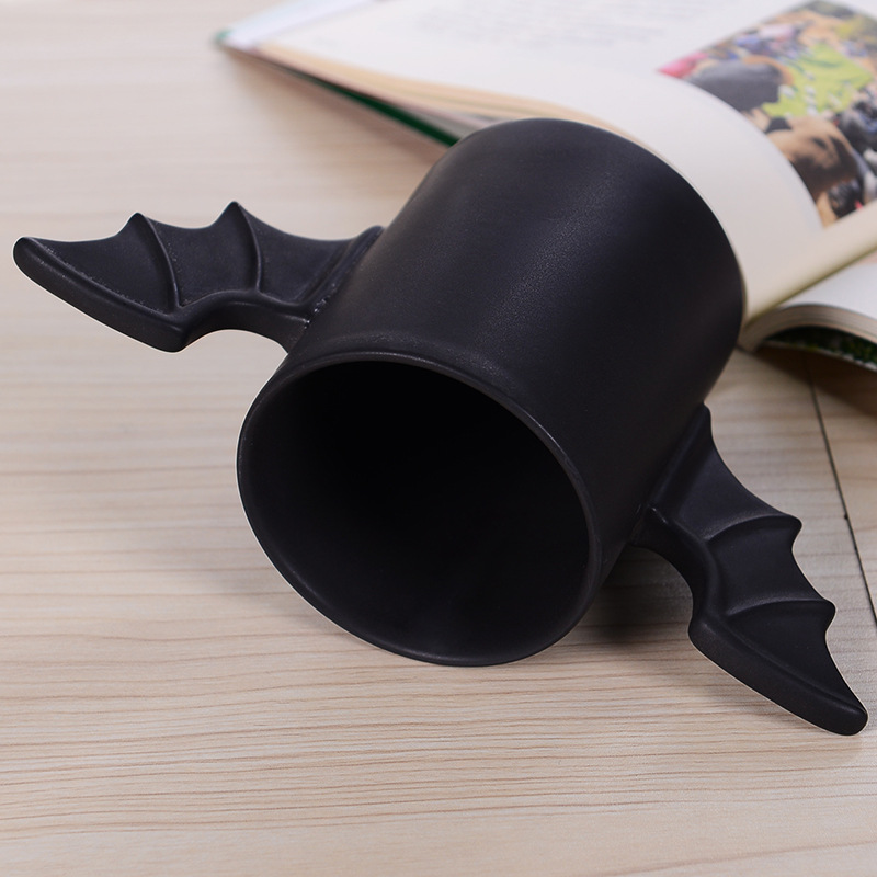 Reino Unido Bat Mug creativo Batman taza de cerámica dibujos animados Batman alas 3D taza de agua taza de café