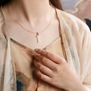 Jade Crafts Natural Xinjiang Hetian Jade Qinghai Material Mutton Fat Grade White Jade Bone Pendant Clavicle Chain Women's Model